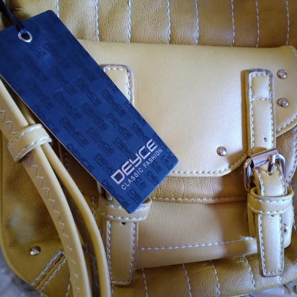 All VEGAN PURSES - Picture 7 of 12